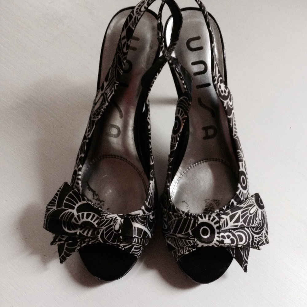 Black and White Heels!